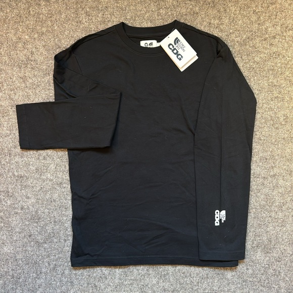BNWT CDG x The North Face Heavy Weight T Shirt size small - Picture 1 of 5